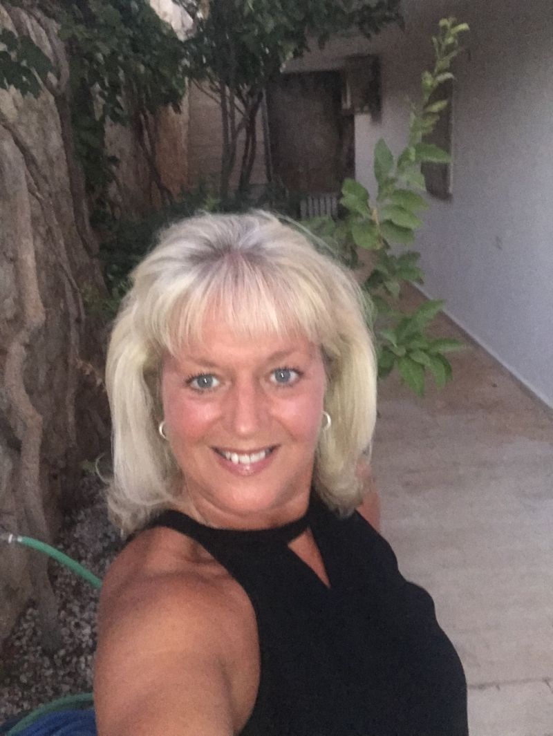 Debbie_65