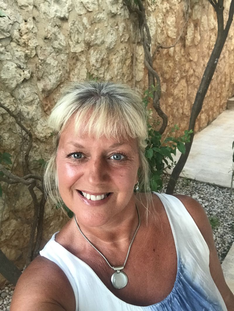 Debbie_65