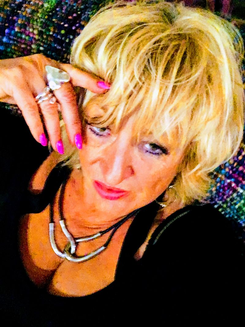 AtomicBlondie